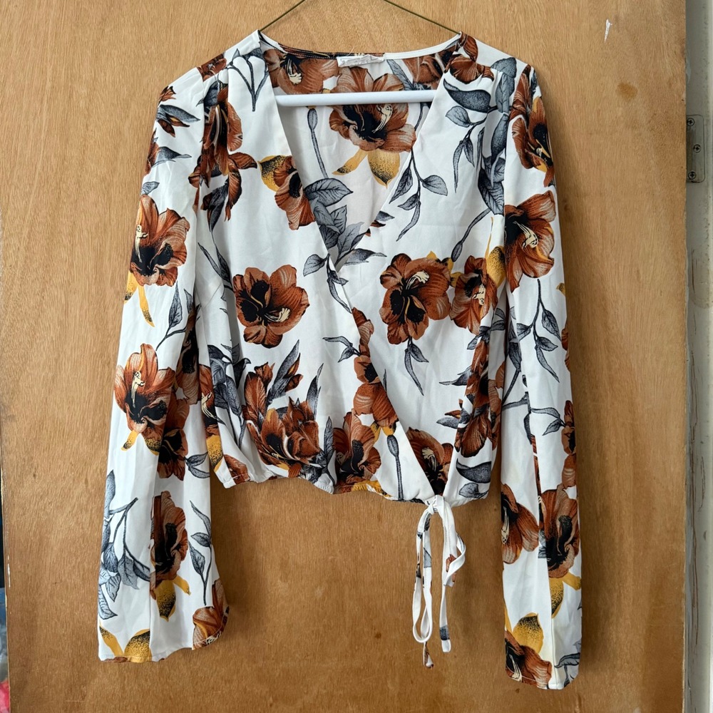 Sage The Label Floral Wrap Crop Top Long Sleeve V-Neck Rust White XS
